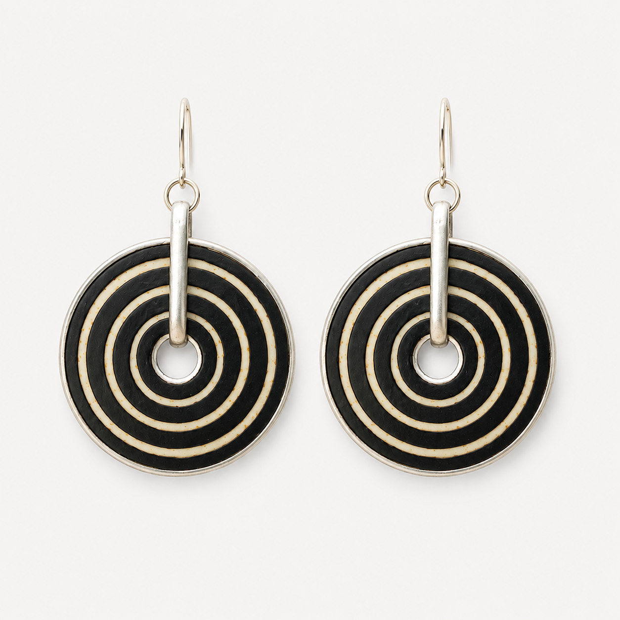 Circle earrings